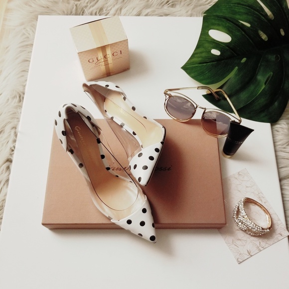 Gianvito Rossi's clear PVC - Picture 4 of 6